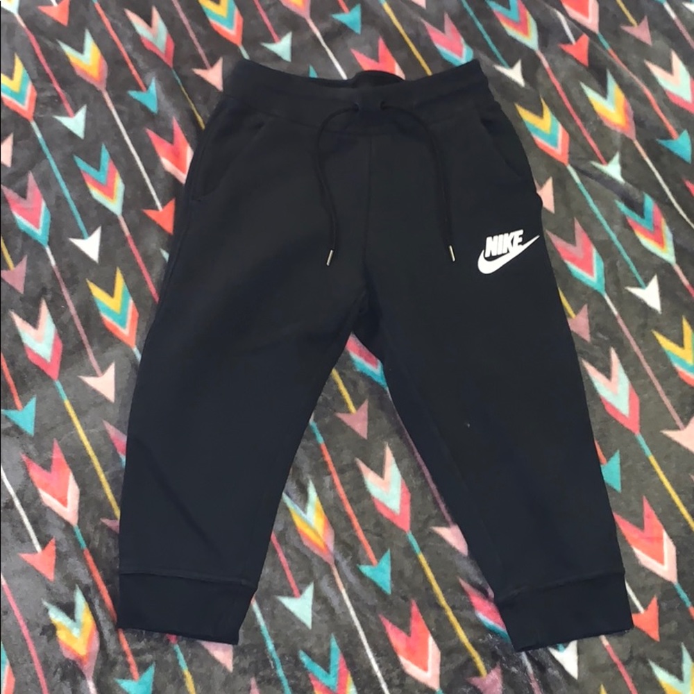 nike joggers